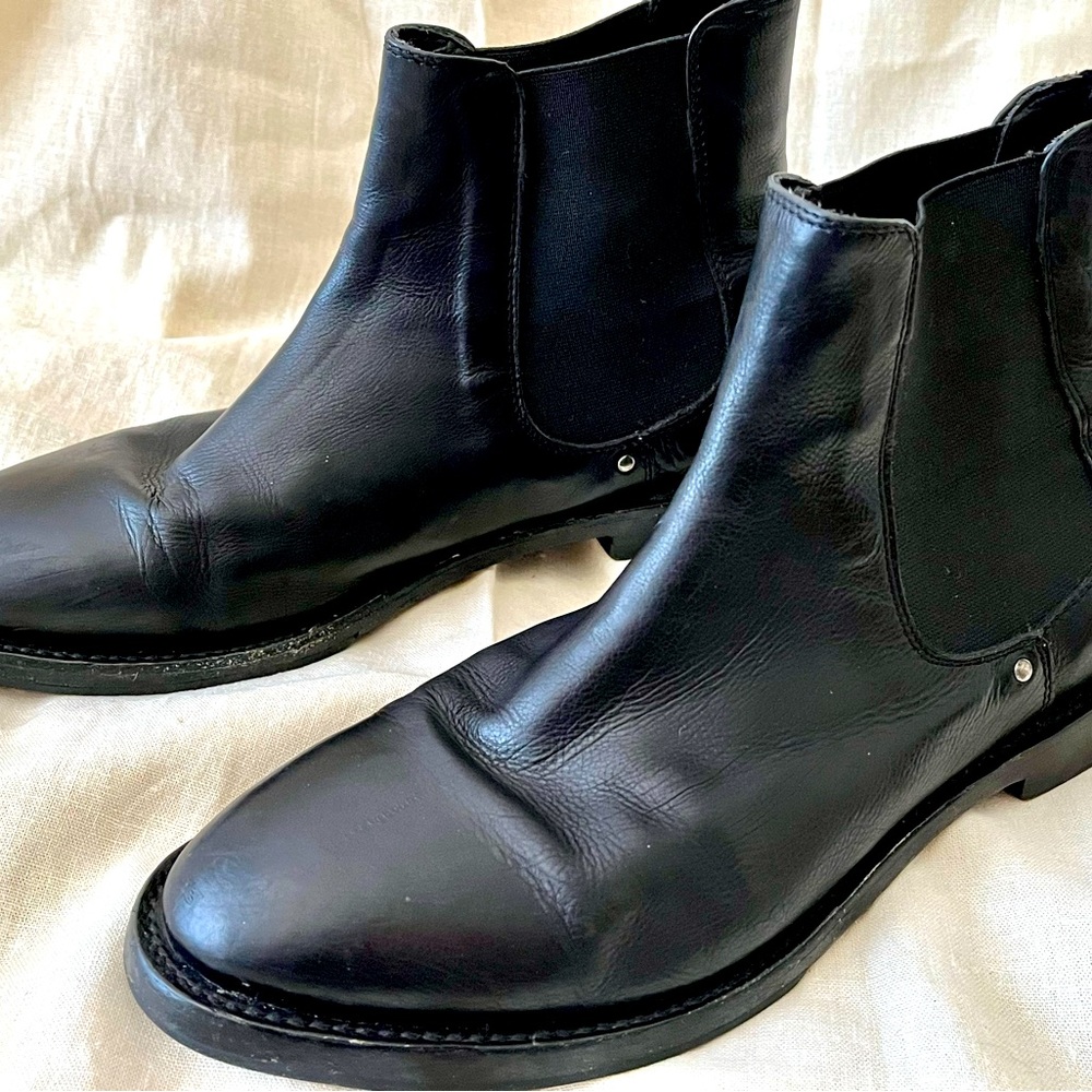 Ash leather Chelsea boots